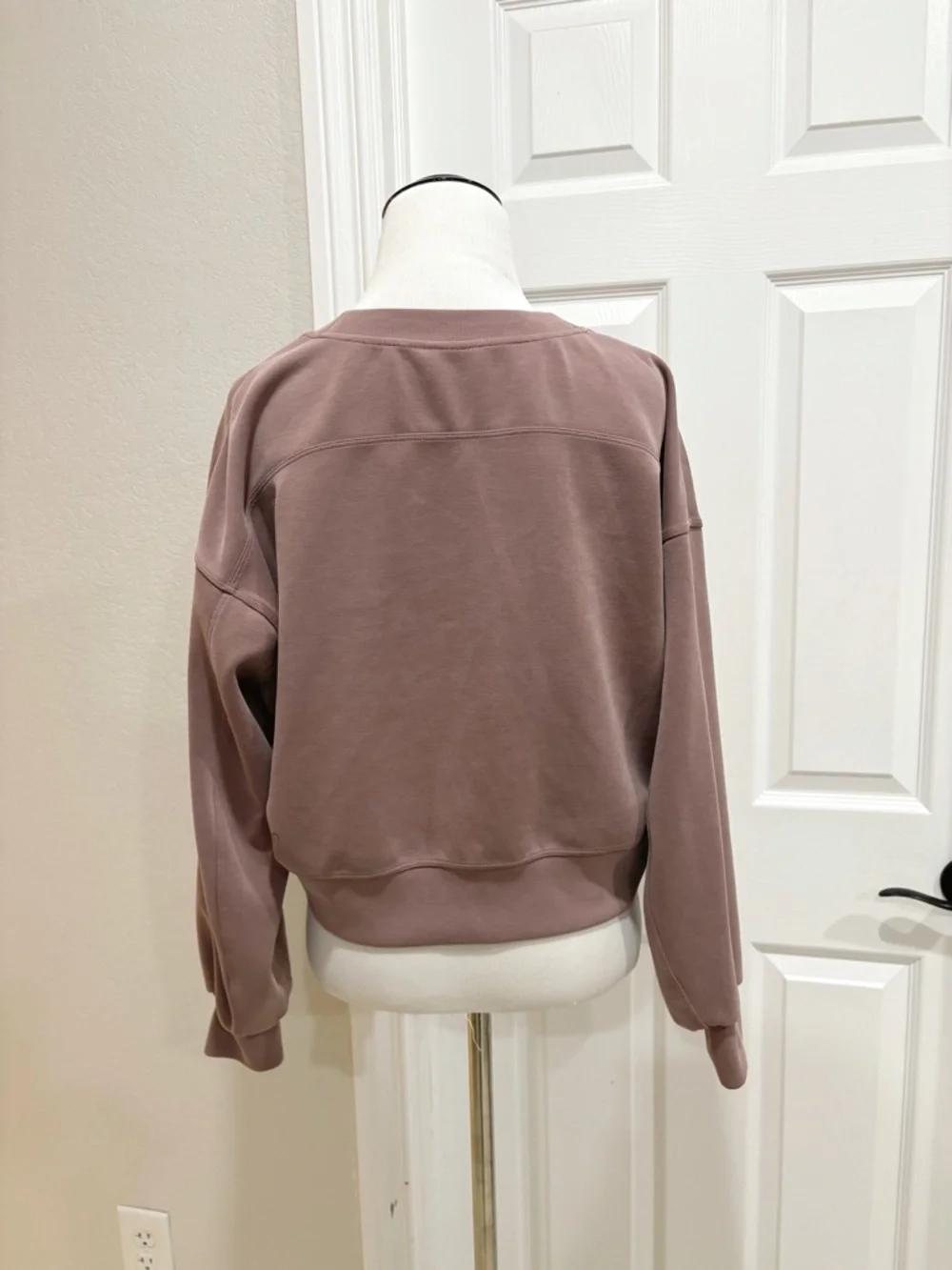 Lululemon Softstreme Perfectly Oversized Relaxed Mauve Crewneck Sweatshirt 4
